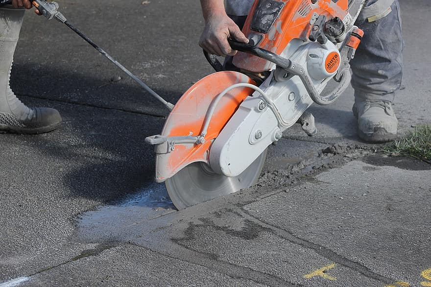 قص الخرسانة لأغراض التوسعة